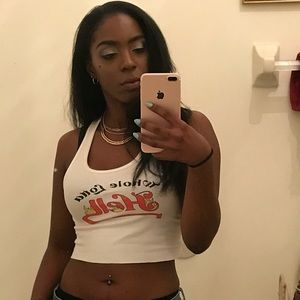 Meet your Posher, Danielle